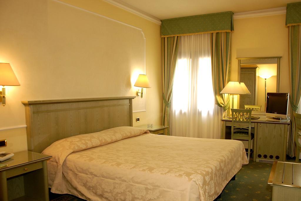 Hotel Donatello Padoue Extérieur photo