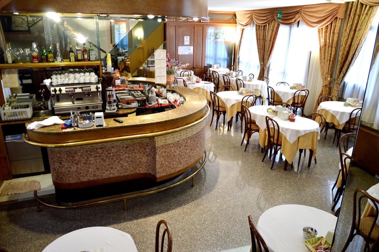 Hotel Donatello Padoue Extérieur photo